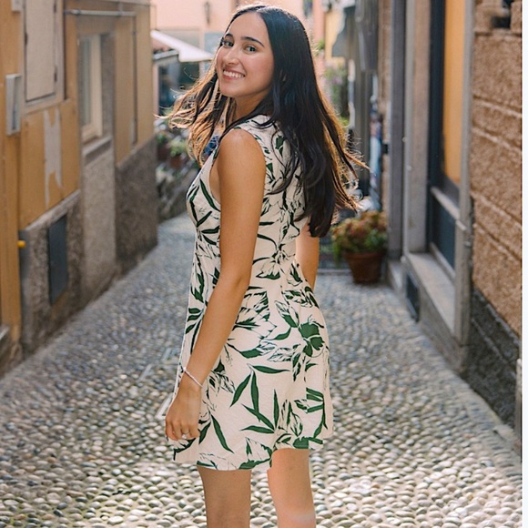 Abercrombie & Fitch Y2K Twist Front Floral Tropical Print Mini Dress - Picture 16 of 16